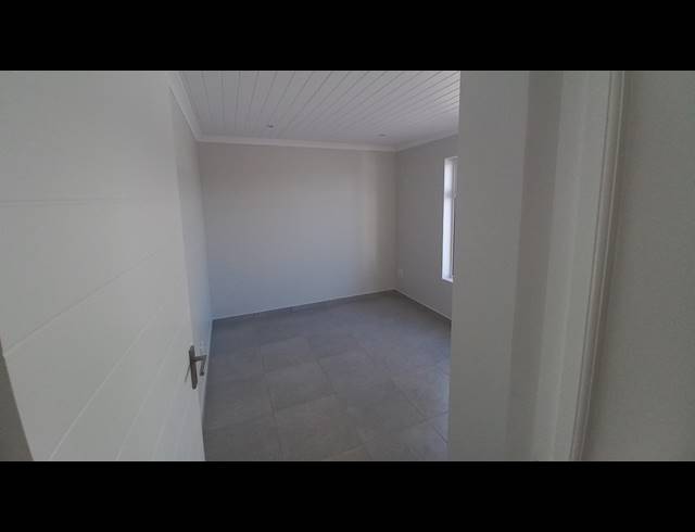 2 BEDROOM HOUSE FOR SALE IN LAMPIESBAAI